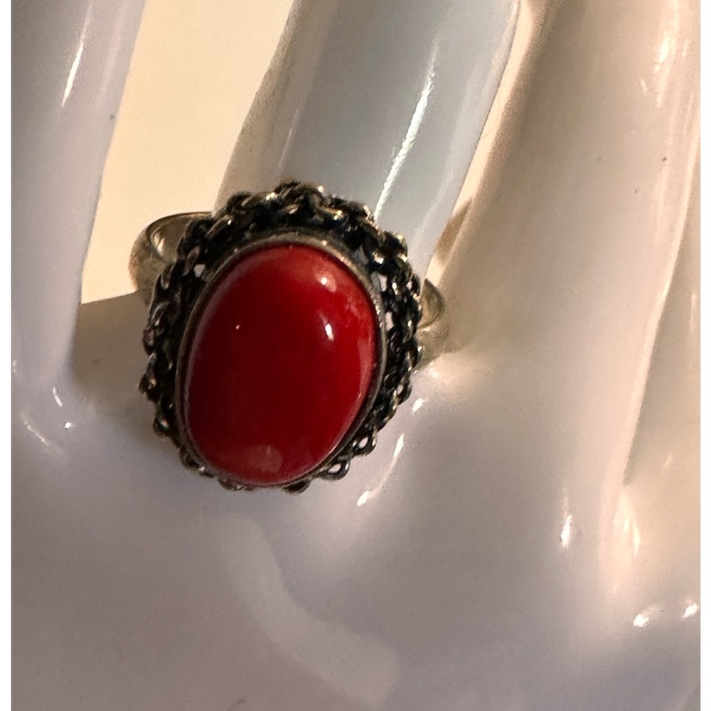 NWOT Coral Colored Stone Sz 6